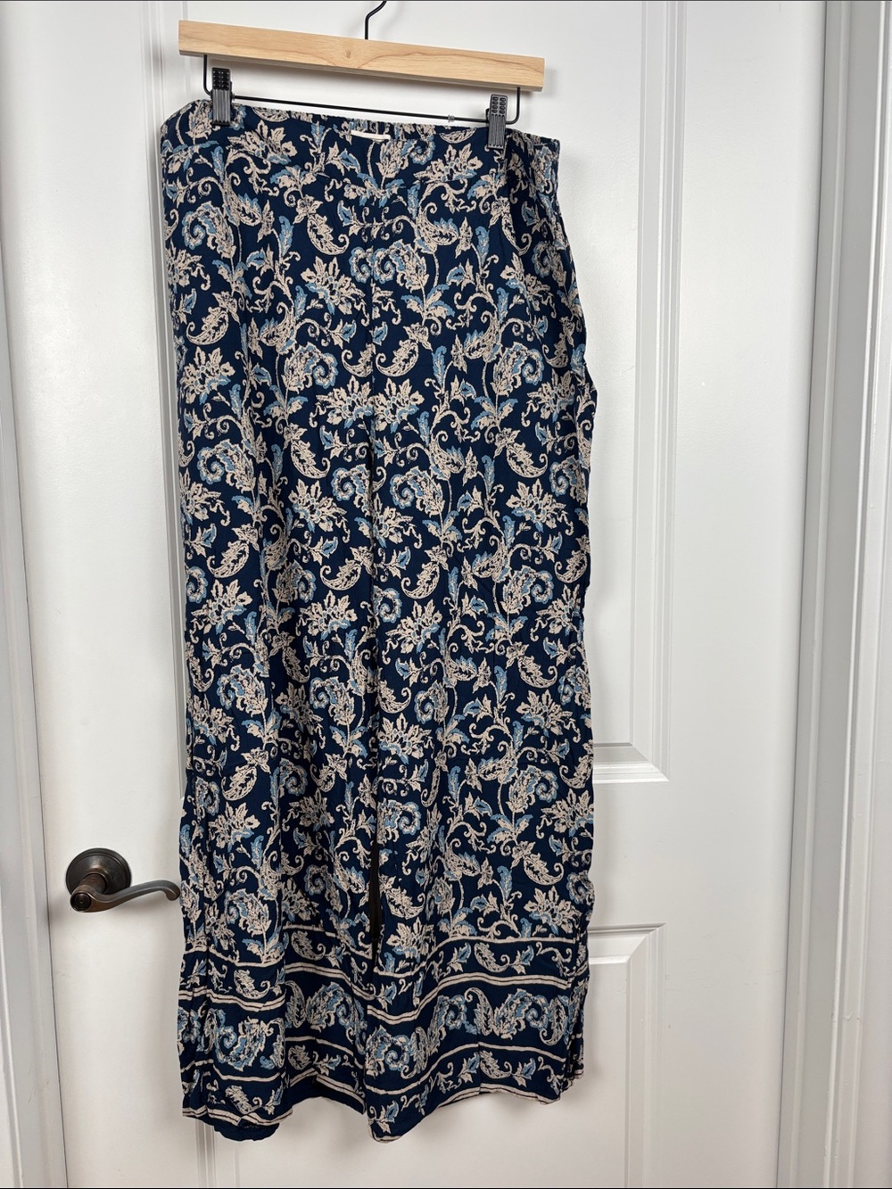 Fat Face Navy and Cream Paisley Wide-Leg Pants